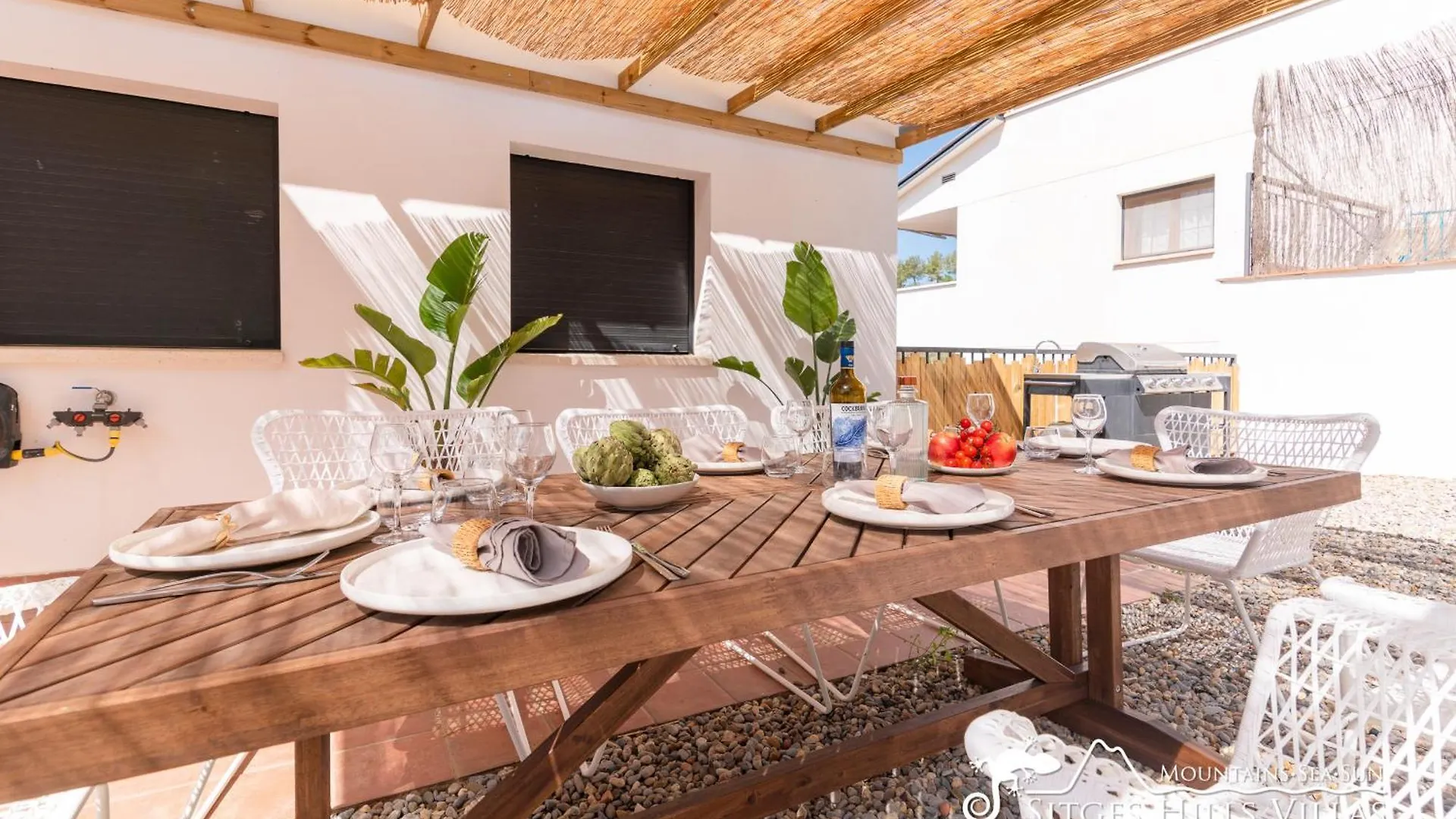Villa Serranita - Stylish Holiday Home With Views And Air Conditioning 15 Mins To Sitges Olivella